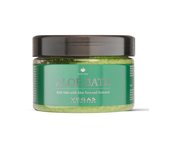 Bath salts with aloe vera and seaweed