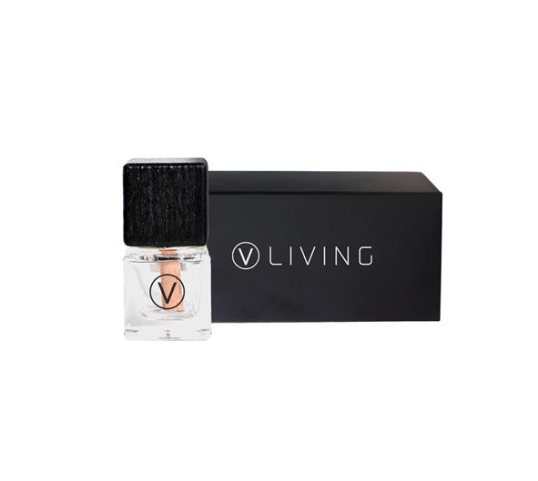 Auto air freshener with natural diffuser